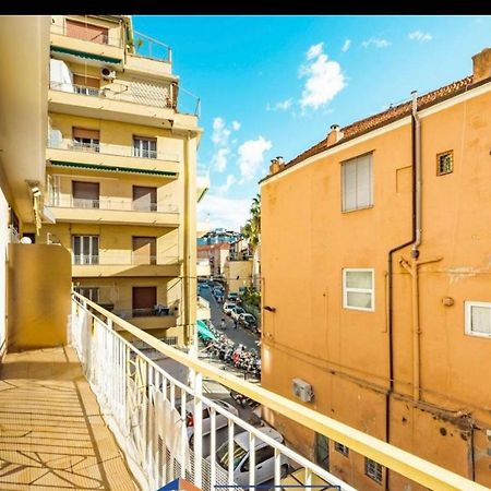 Апартаменты Casa Girasole 1 Санремо Экстерьер фото