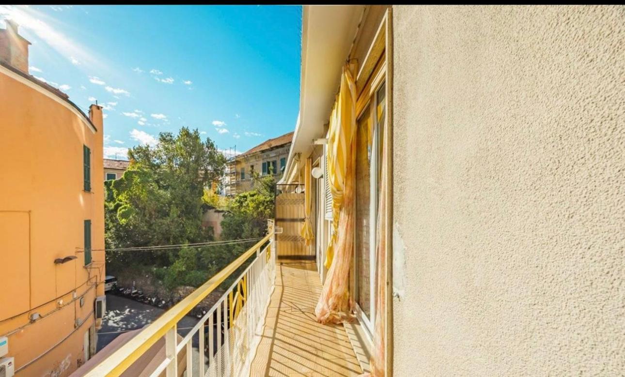 Апартаменты Casa Girasole 1 Санремо Экстерьер фото
